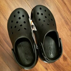 CROCS CLOGS